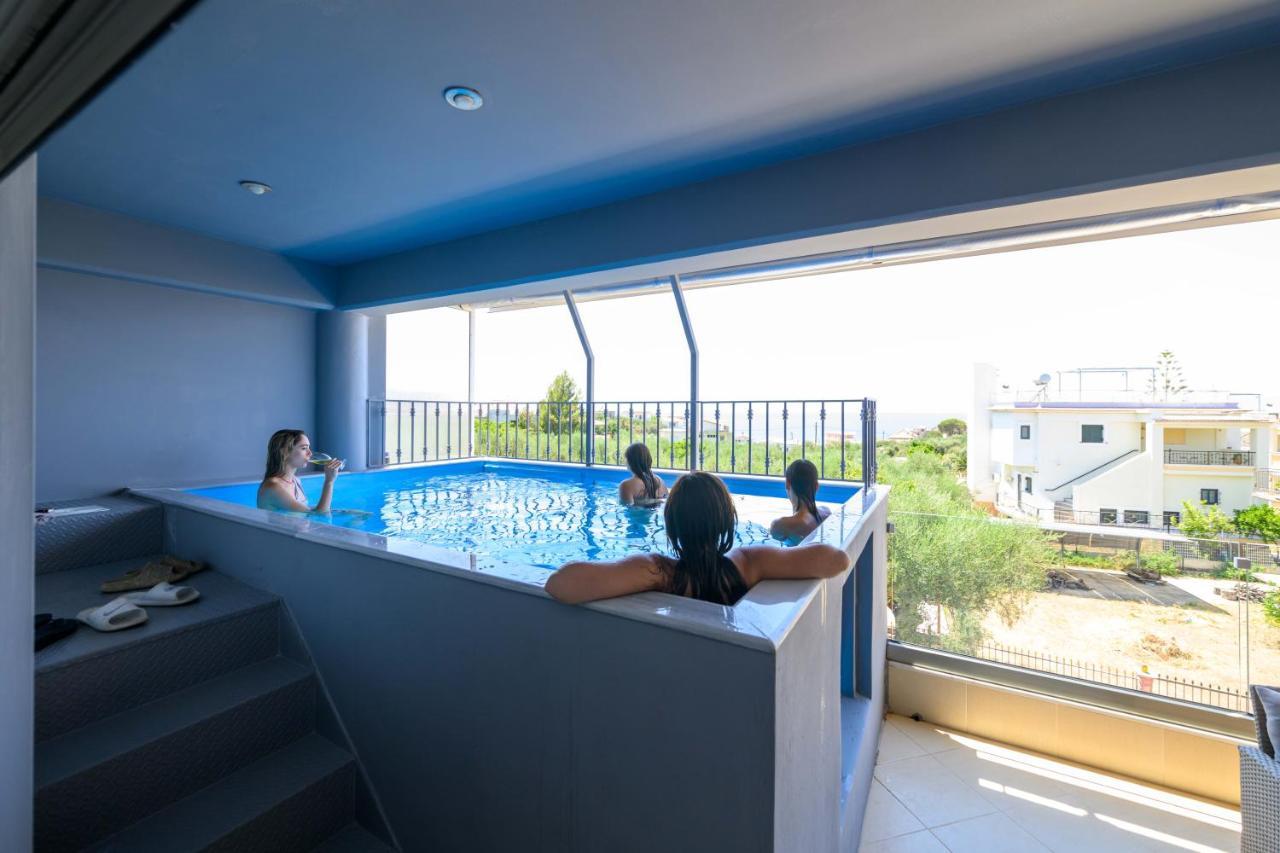 Grand Suites With Private Pools Kalamata Dış mekan fotoğraf