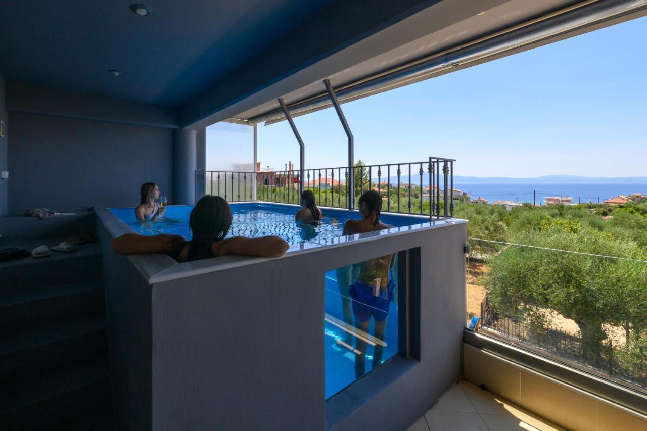 Grand Suites With Private Pools Kalamata Dış mekan fotoğraf