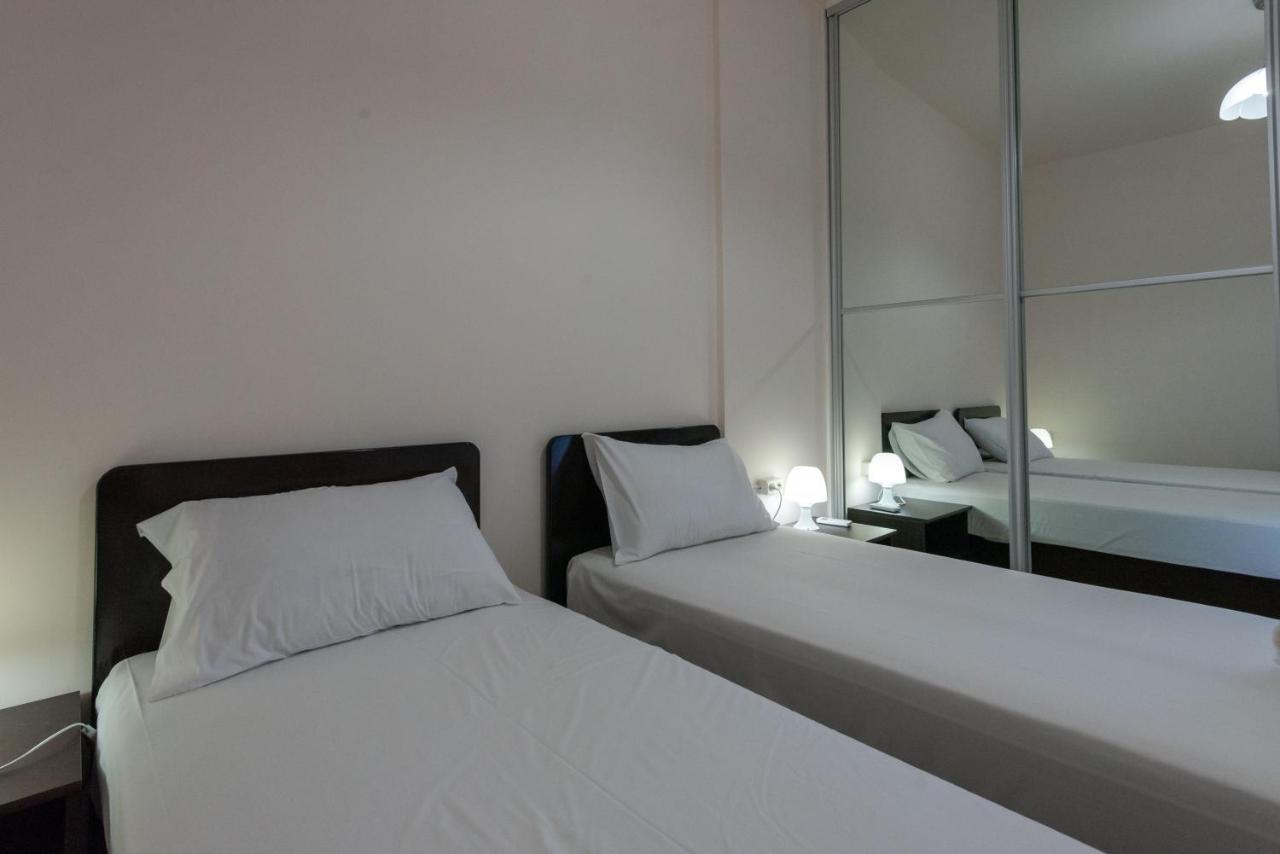 Grand Suites With Private Pools Kalamata Dış mekan fotoğraf