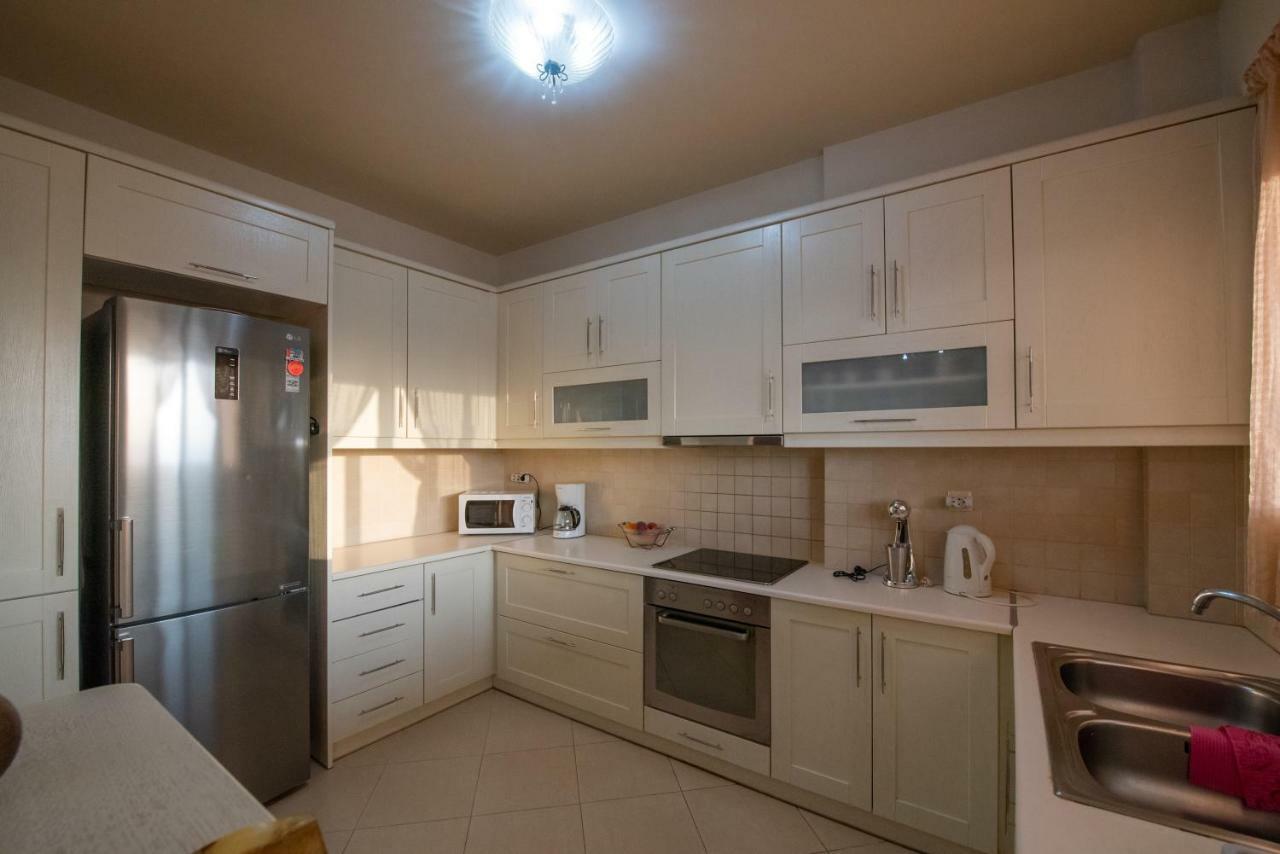 Grand Suites With Private Pools Kalamata Dış mekan fotoğraf