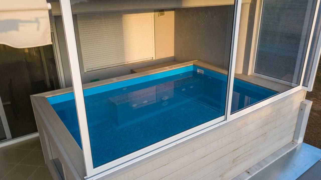 Grand Suites With Private Pools Kalamata Dış mekan fotoğraf